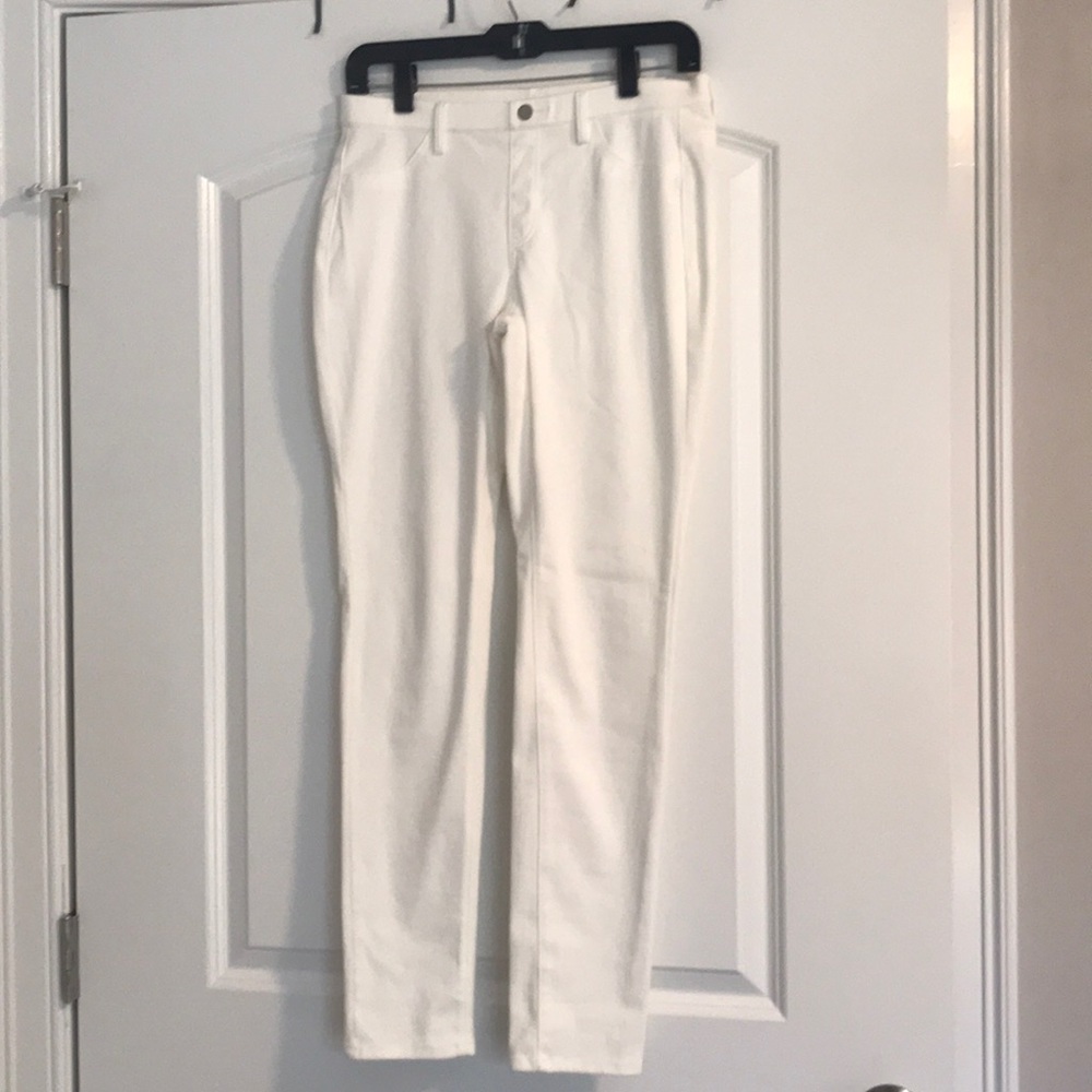 White, NEVER WORN jeggings